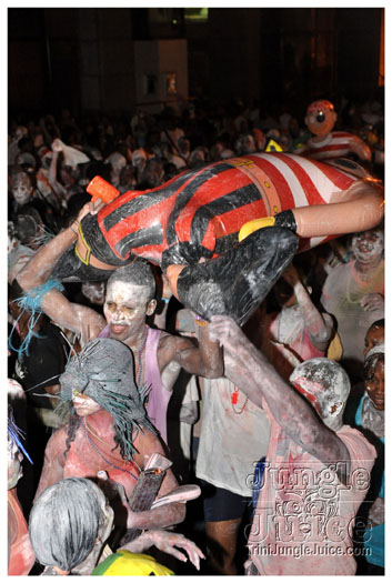 bachanal_jouvert_2010_pt2-227