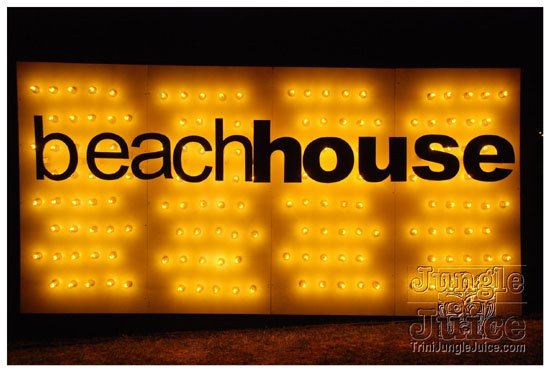 beach_house_carnival_2010_pt2-104