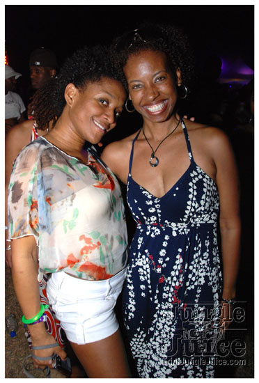 beach_house_carnival_2010_pt2-109