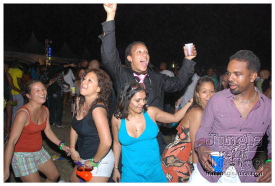 beach_house_carnival_2010_pt2-122