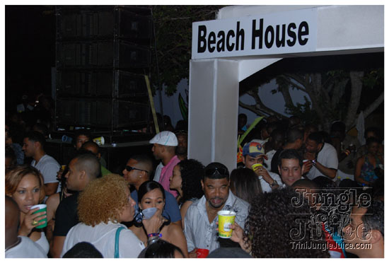 beach_house_carnival_2010_pt2-143