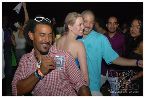 beach_house_carnival_2010_pt2-146