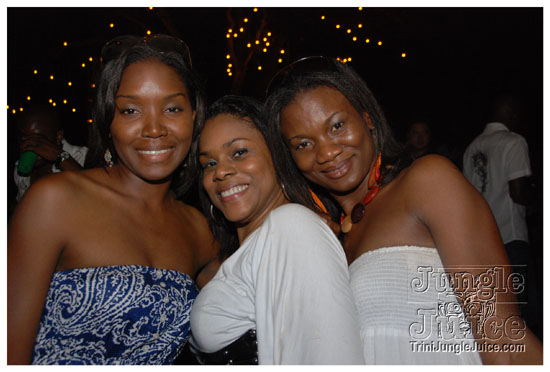 beach_house_carnival_2010_pt2-149