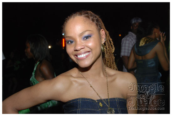 beach_house_carnival_2010_pt2-151