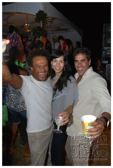beach_house_carnival_2010_pt2-161