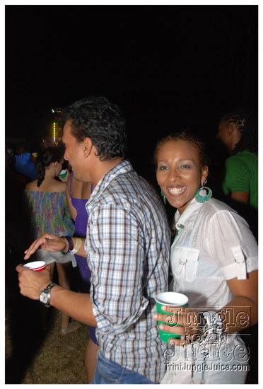 beach_house_carnival_2010_pt2-165