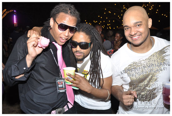 beach_house_carnival_2010_pt2-208