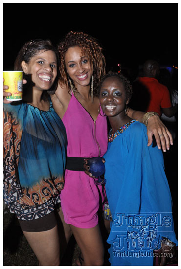 beach_house_carnival_2010_pt2-214