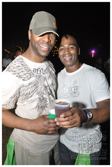 beach_house_carnival_2010_pt2-215
