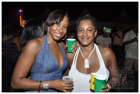 beach_house_carnival_2010_pt2-216