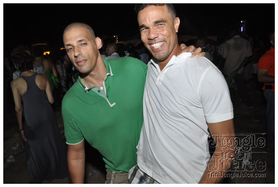 beach_house_carnival_2010_pt2-217