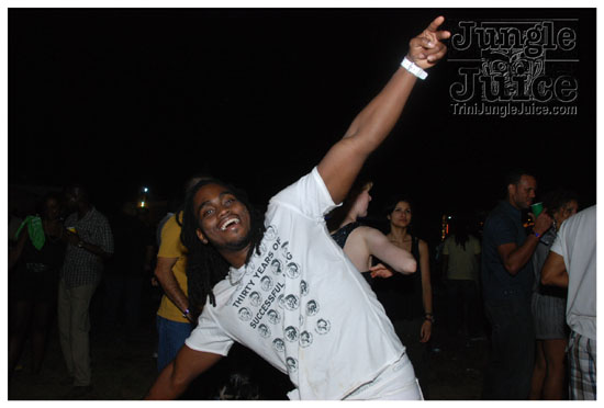 beach_house_carnival_2010_pt2-223