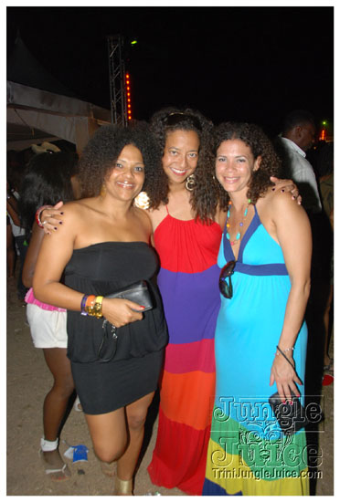 beach_house_carnival_2010_pt2-230