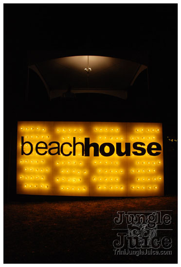 beach_house_carnival_2010_pt2-234