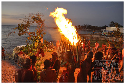 beach_jouvert_2010_apr3-145