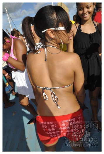 booze_cruise_2010_pt2-182