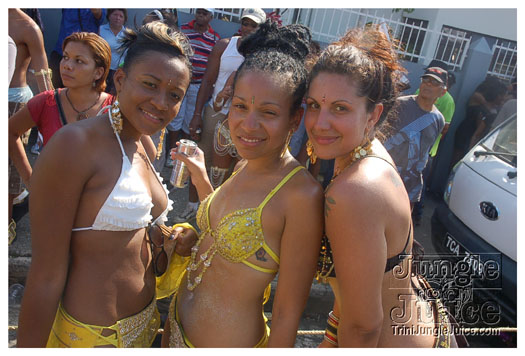 c2k10_extras-113
