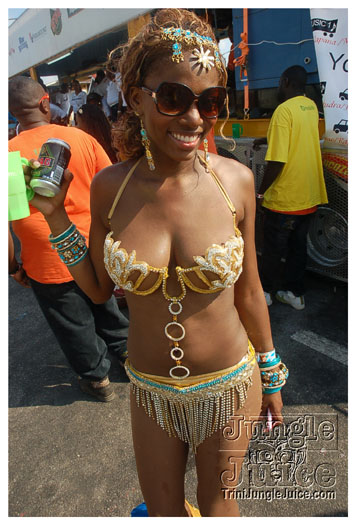 c2k10_extras-122