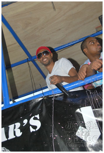 caesars_hippie_army_2010-135