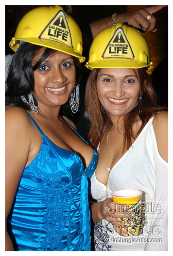 caution_2010-048