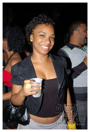caution_2010-055