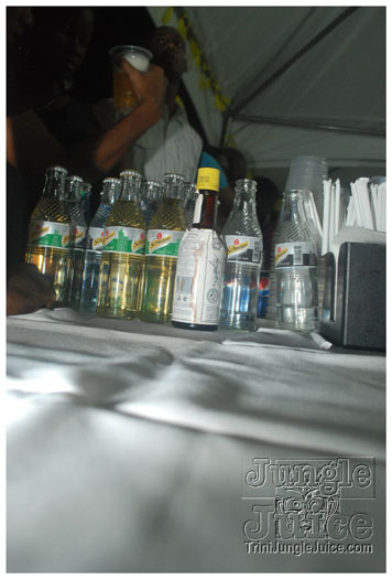 caution_2010-089