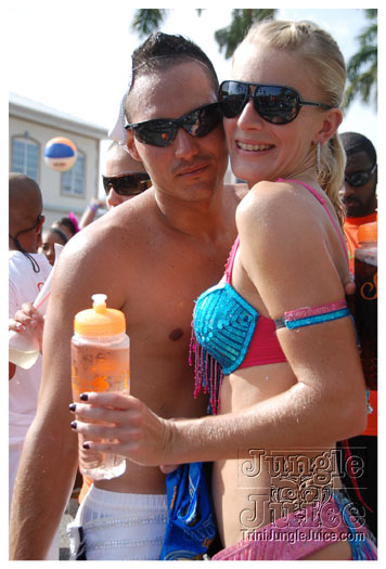 cayman_carnival_batabano_2010_pt1-172