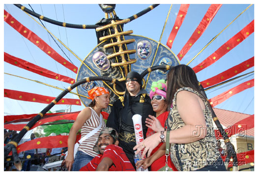 cayman_carnival_batabano_2010_pt2-185