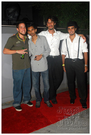 celebrity_sep25-002