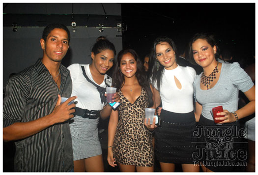 celebrity_sep25-003