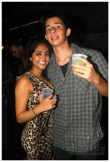 celebrity_sep25-071