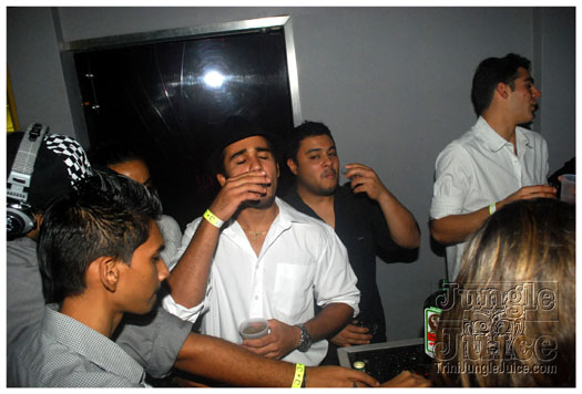 celebrity_sep25-087