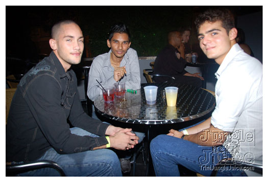 celebrity_sep25-093