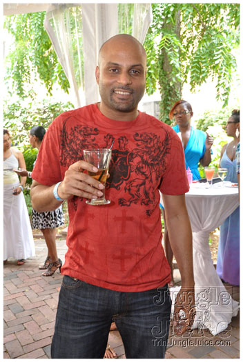 indigo_2010-051