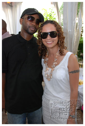 indigo_2010-087