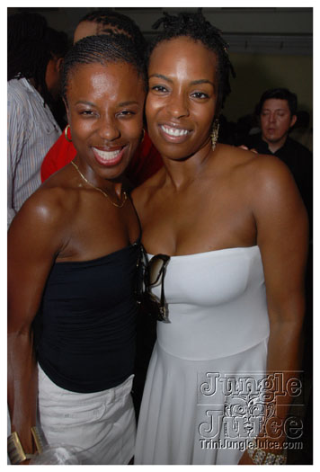 indigo_2010-099