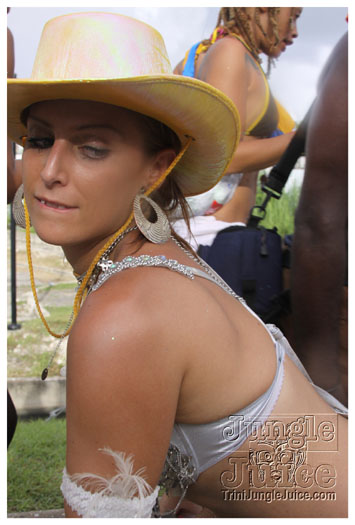 kadooment_day_2010_pt2-309