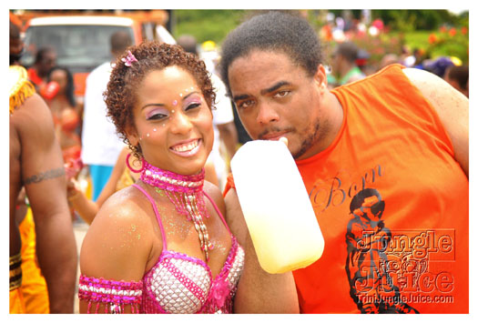 kadooment_day_2010_pt4-091
