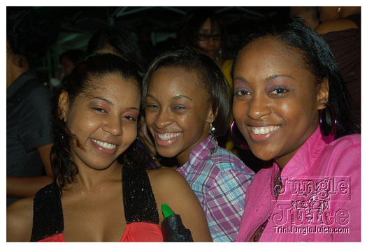 ladies_first_2010-227