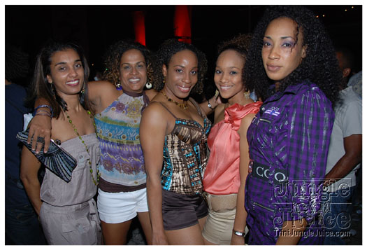 ladies_first_2010-246