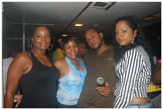 libra_affair_2010_oct10-002