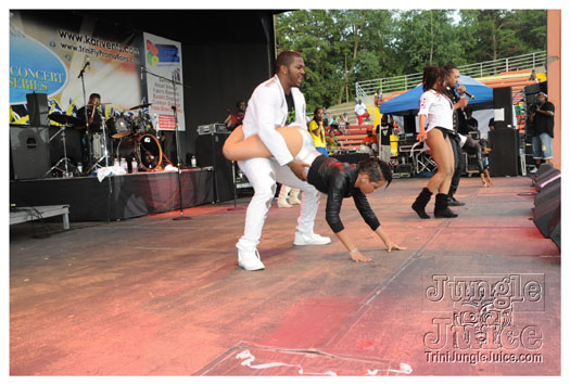 machel_six_flags_2010-119