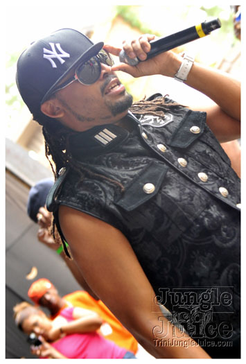 machel_six_flags_2010-147