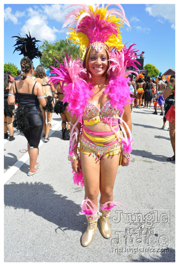 miami_cval_parade_2010_pt2-052
