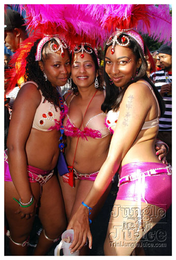 nhc_poisonuk_2010-225