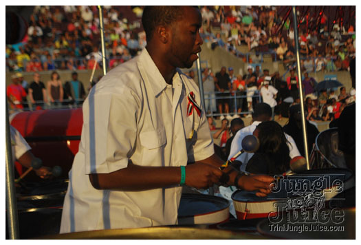 pan_alive_2010-035