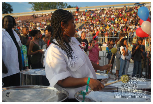pan_alive_2010-052