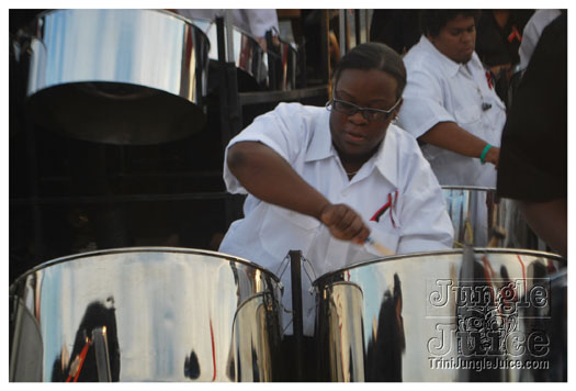 pan_alive_2010-069