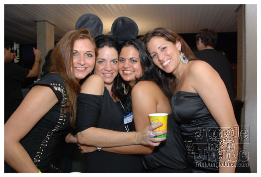 red_october_2010_oct23-151