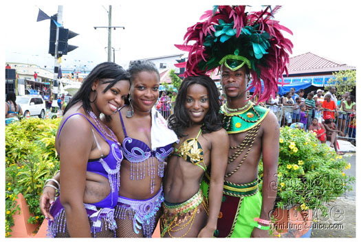 st_lucia_carnival_monday_2010-054